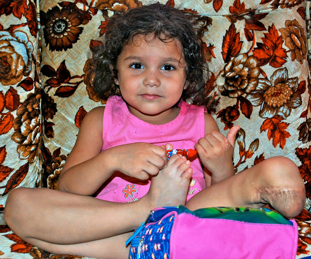 Ambar and the Chain of Hope